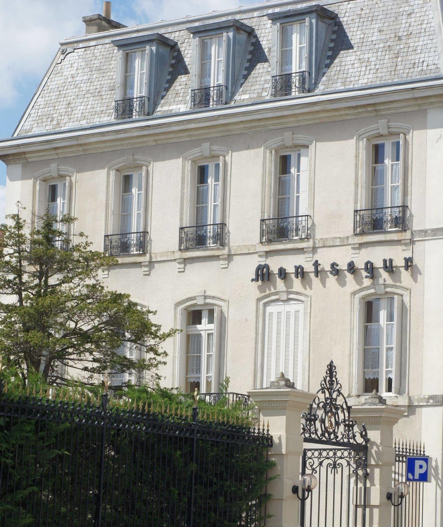 Hotel Montsegur Carcassonne Esterno foto